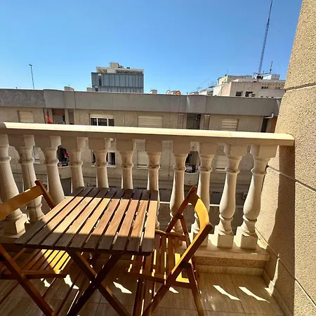 Homely Sol Y Mar Apartment *